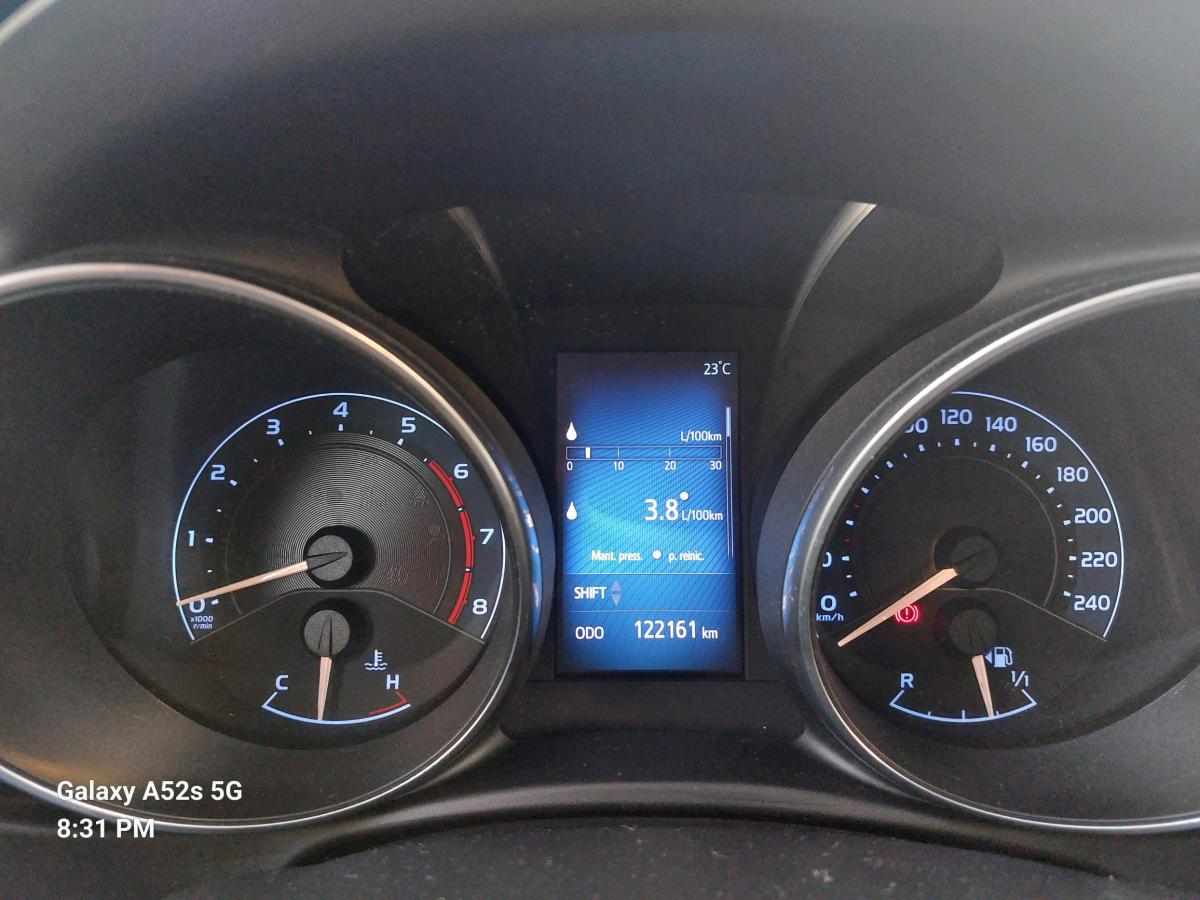 toyota-auris-1-2-turbo-2016-gasolina-1197cc