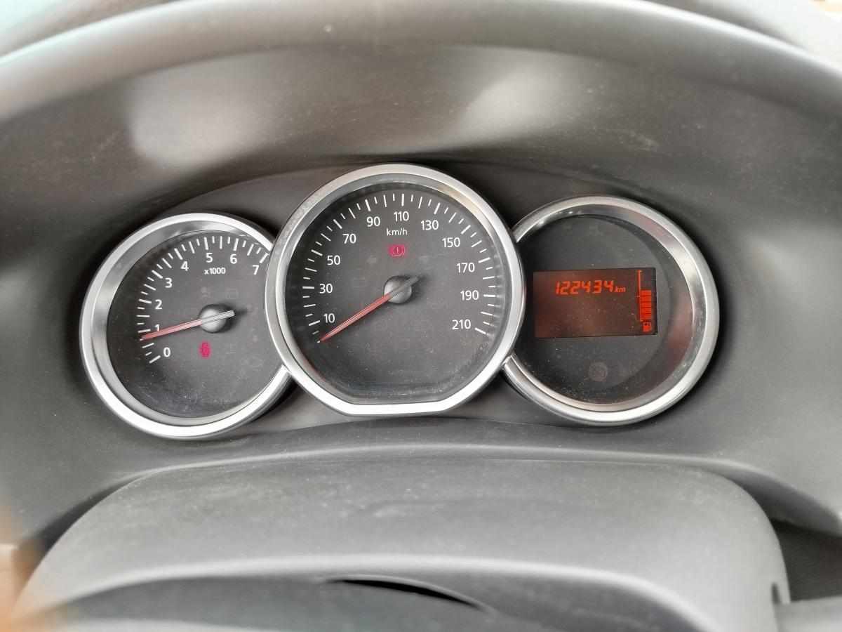 dacia-logan-0-9-tce-2017-gasolina-898cc