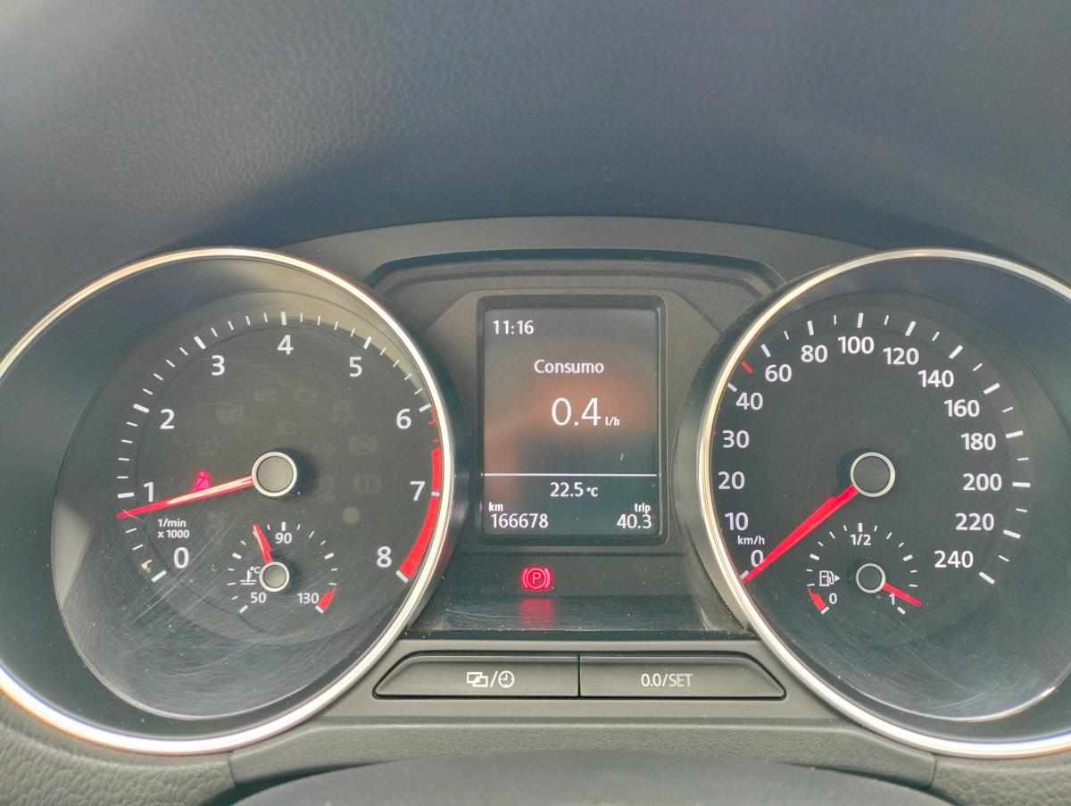 volkswagen-polo-1-0-2014-gasolina-999cc