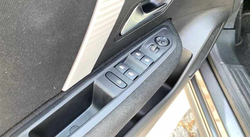 citroen-c4-1-2-puretech-2023-gasolina-1199cc