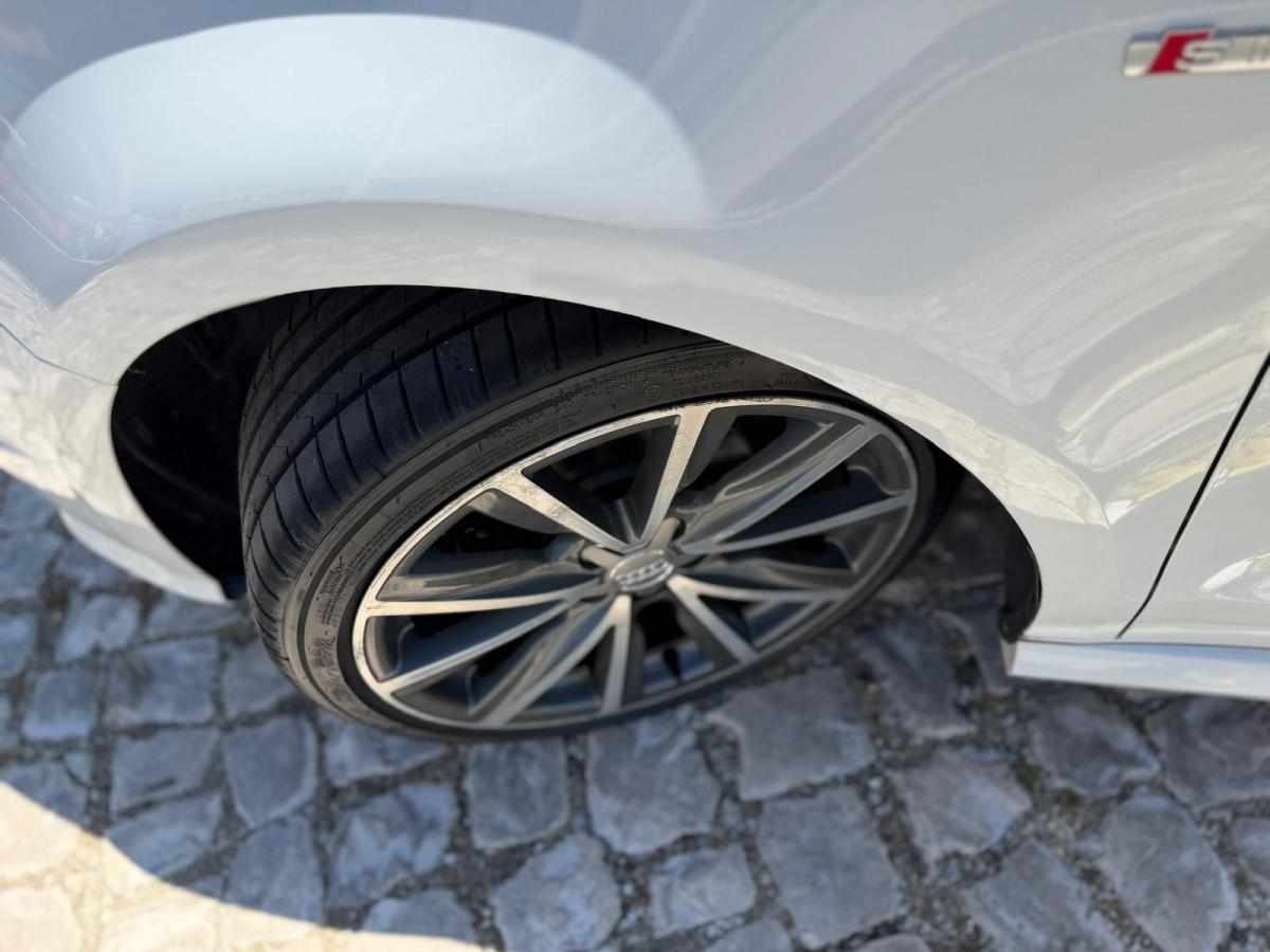 audi-a1-1-0-tfsi-2017-gasolina-999cc