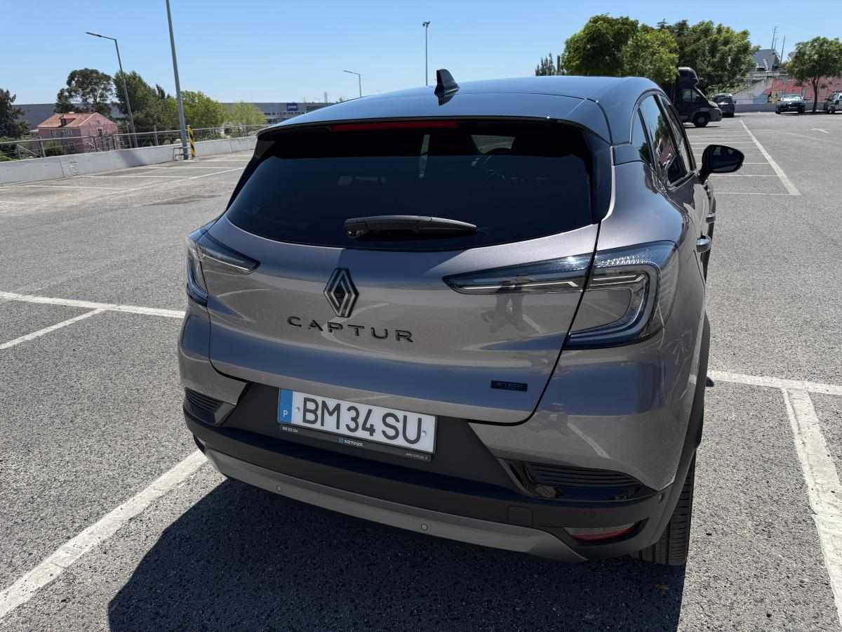 renault-captur-1-6-e-tech-hybrid-2024-gasolina-1598cc