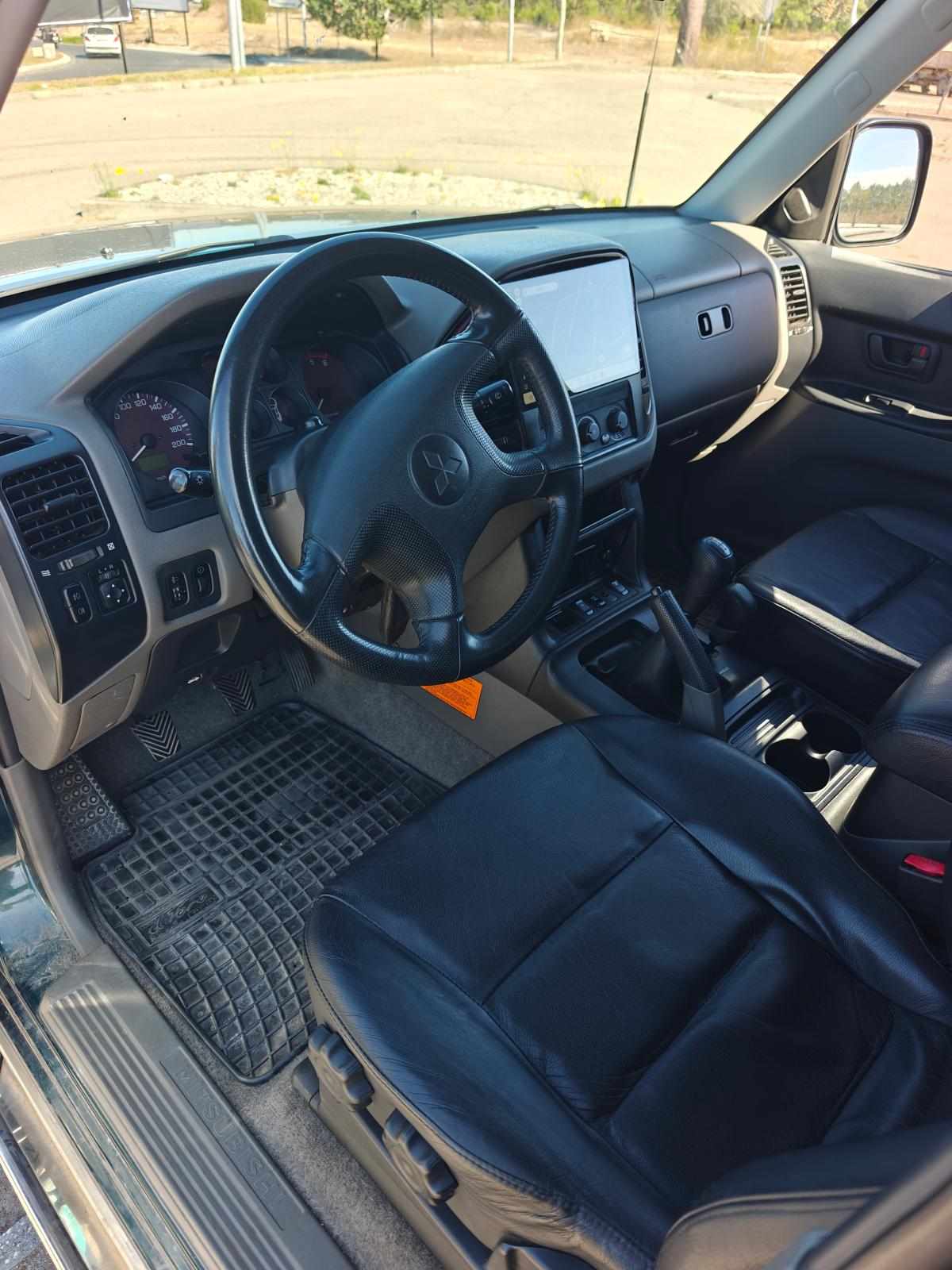 mitsubishi-pajero-3-2-di-d-4wd-2000-diesel-3200cc