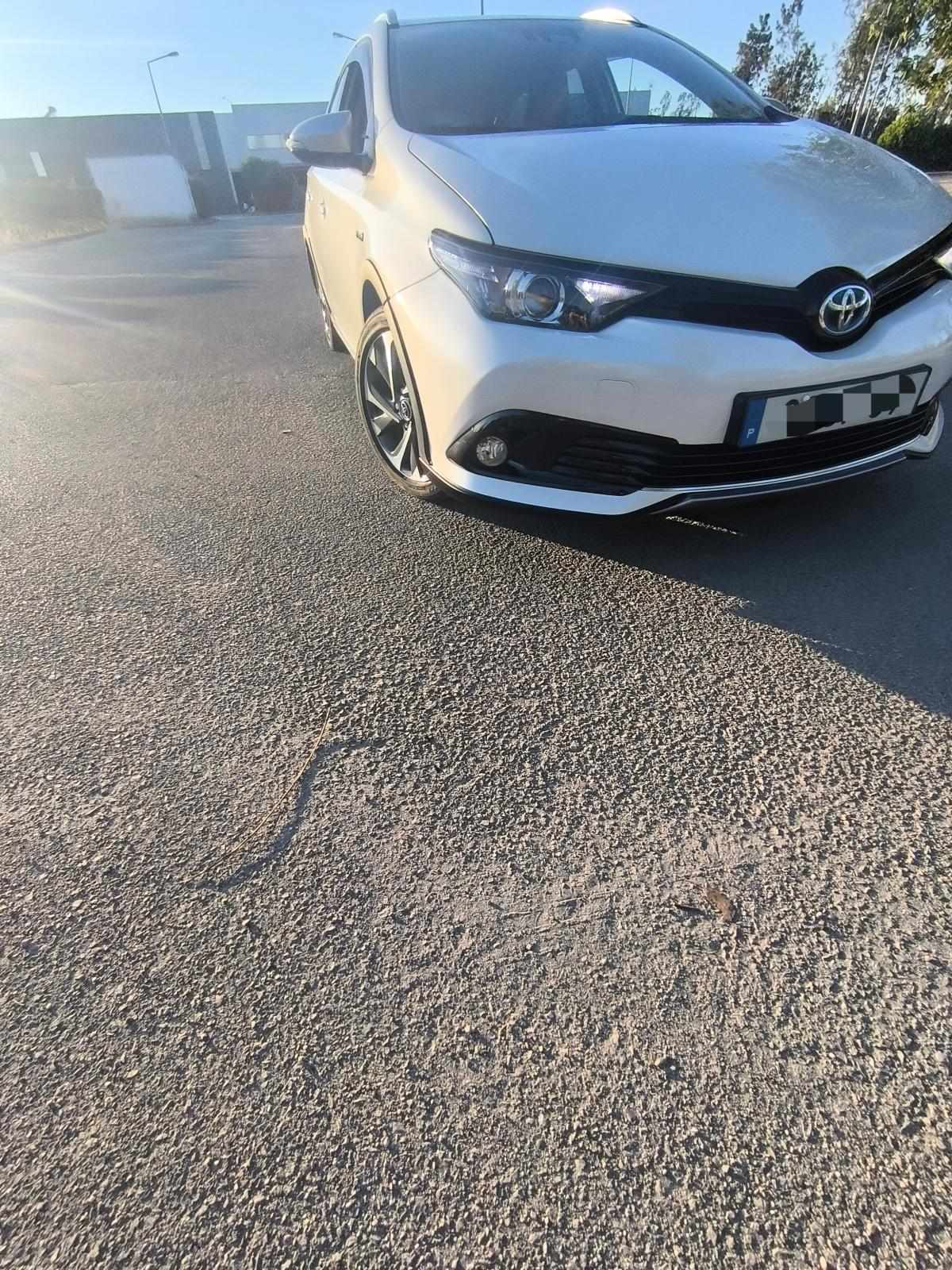 toyota-auris-hybrid-1-8-vvt-i-3jm-2018-gasolina-1798cc