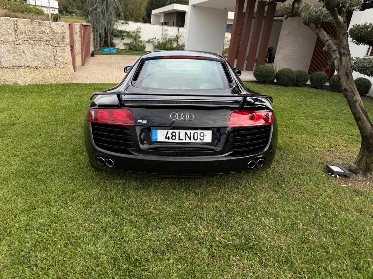 audi-r8-4-2-fsi-v8-quattro-2011-gasolina-4163cc