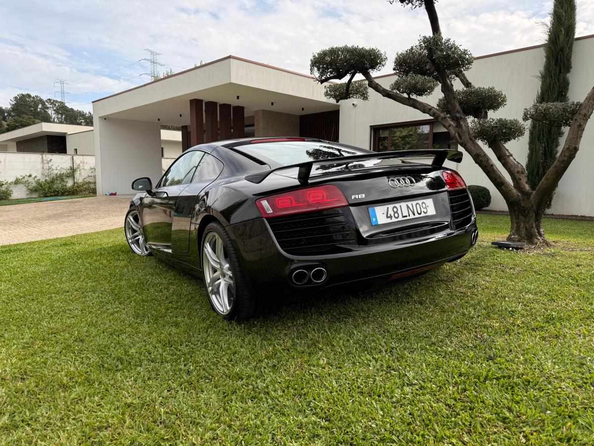 audi-r8-4-2-fsi-v8-quattro-2011-gasolina-4163cc