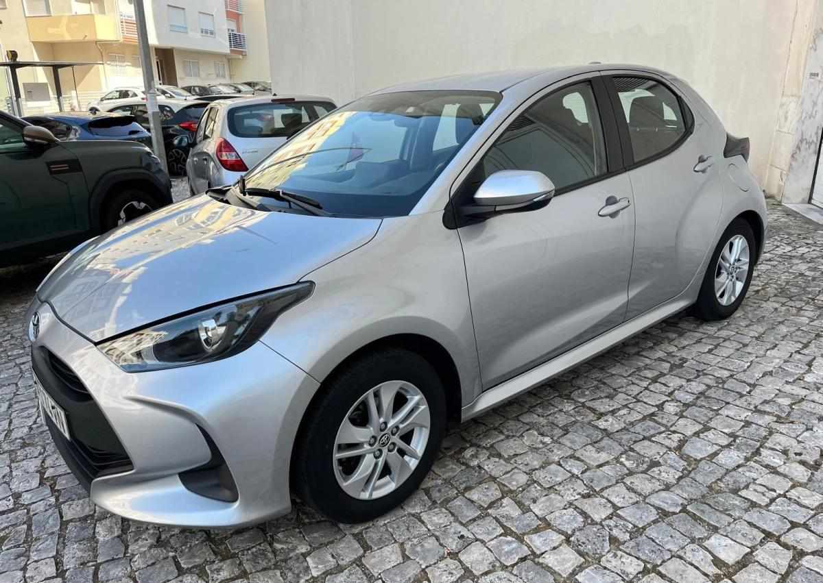 toyota-yaris-1-0-vvt-i-2023-gasolina-998cc