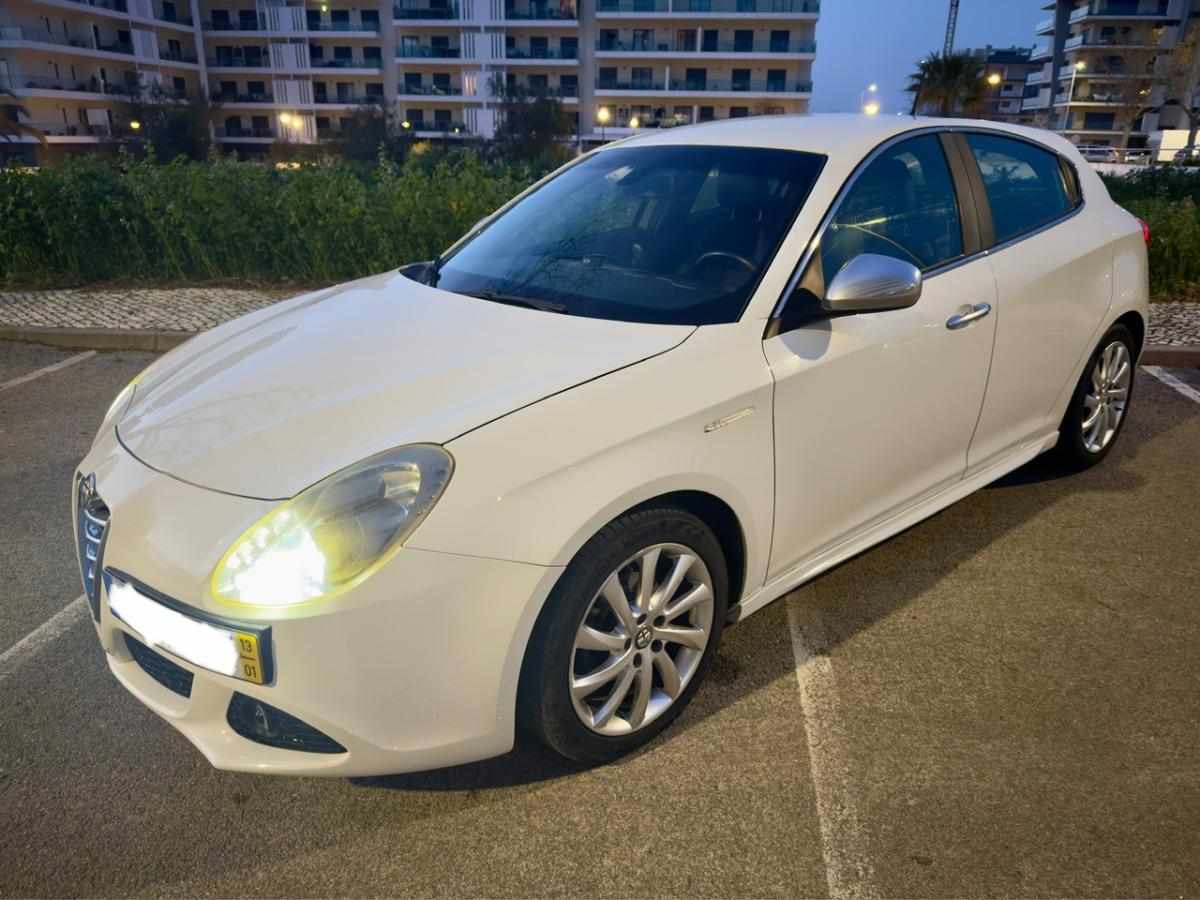 alfa-romeo-giulietta-1-6-jtdm-16v-2013-diesel-1598cc
