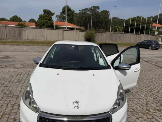 peugeot-208-1-6-bluehdi-2016-diesel-1560cc