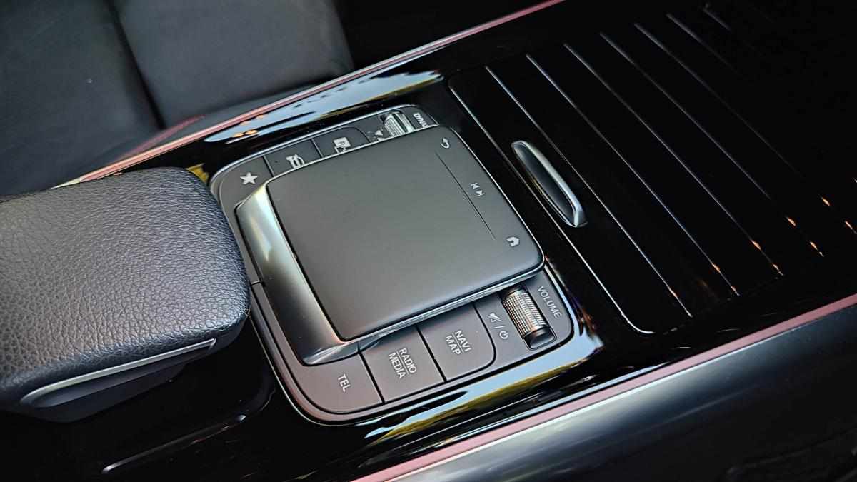 mercedes-benz-gla-200-2020-gasolina-1332cc