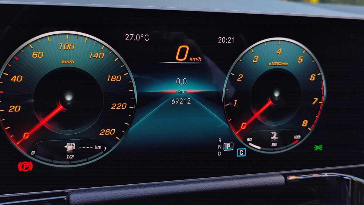 mercedes-benz-gla-200-2020-gasolina-1332cc