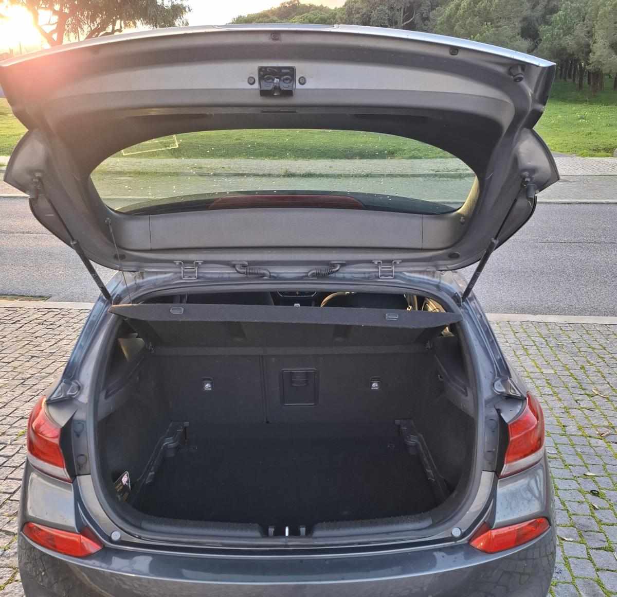 hyundai-i30-1-0-120cv-2018-gasolina-998cc