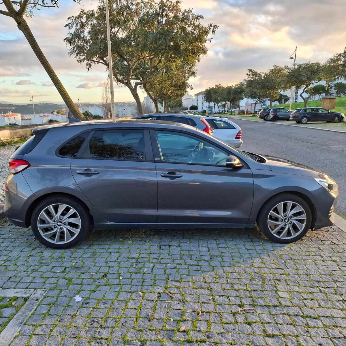 hyundai-i30-1-0-120cv-2018-gasolina-998cc