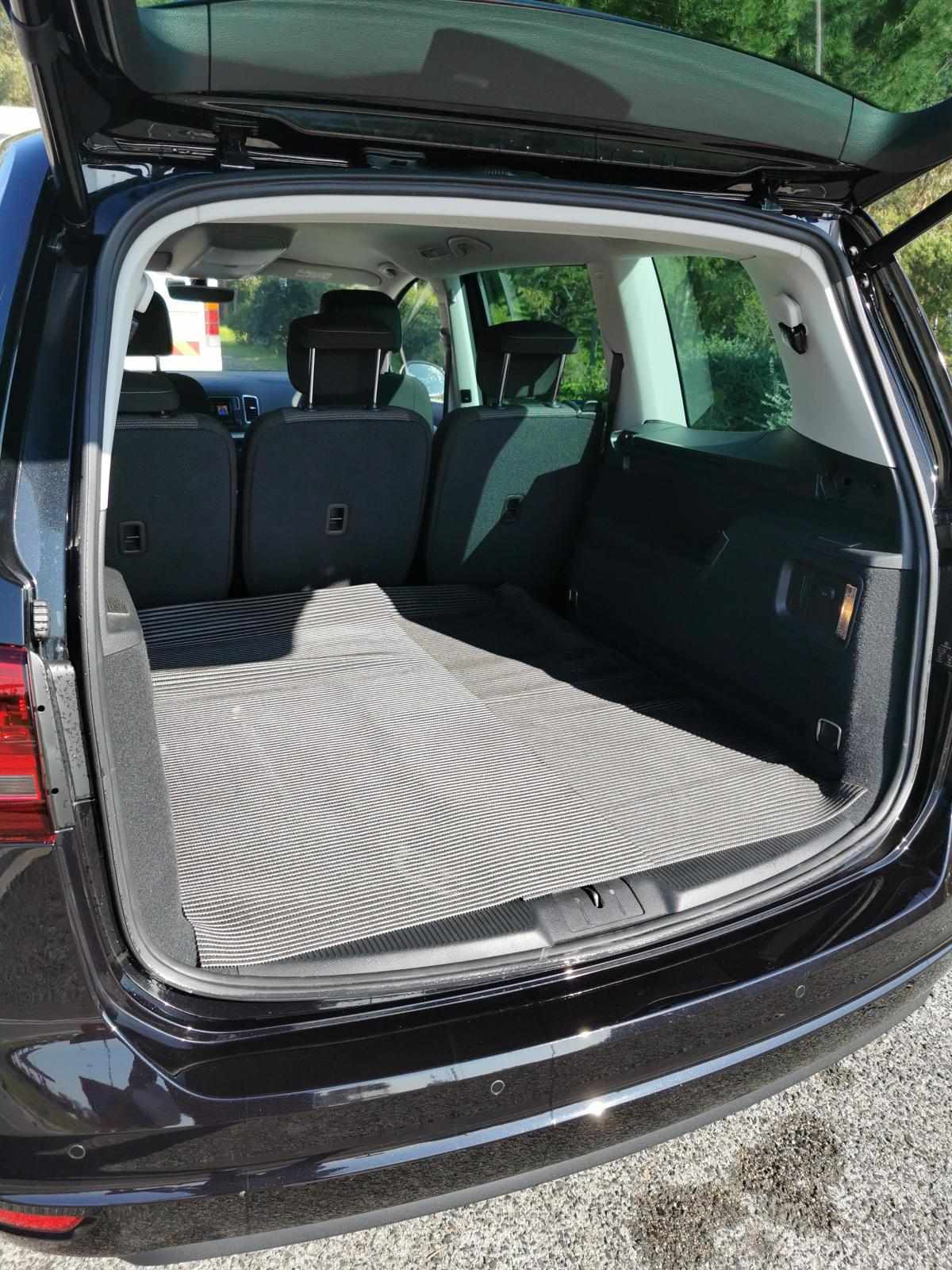 volkswagen-sharan-2-0-tdi-2015-diesel-1968cc