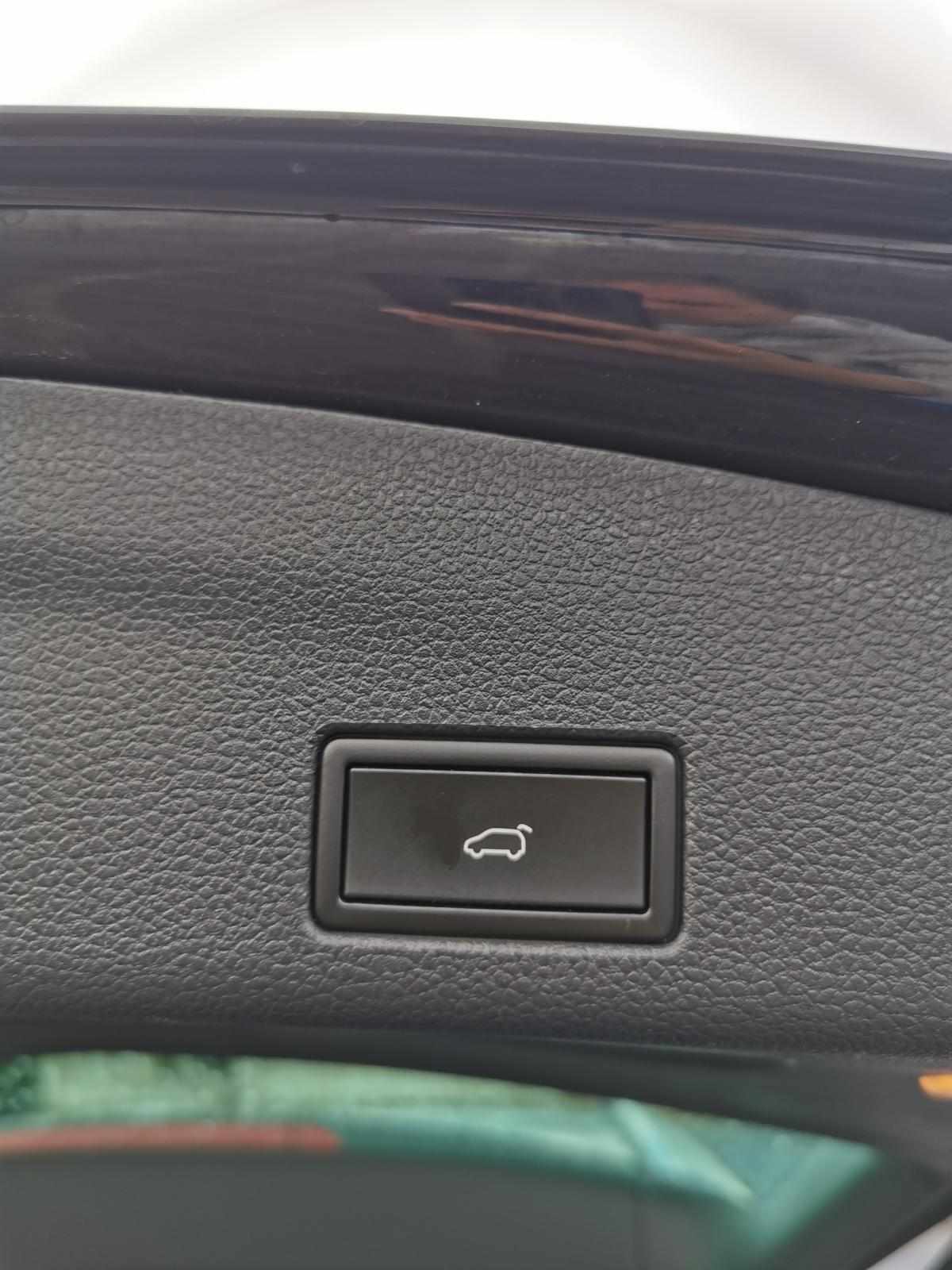 volkswagen-sharan-2-0-tdi-2015-diesel-1968cc