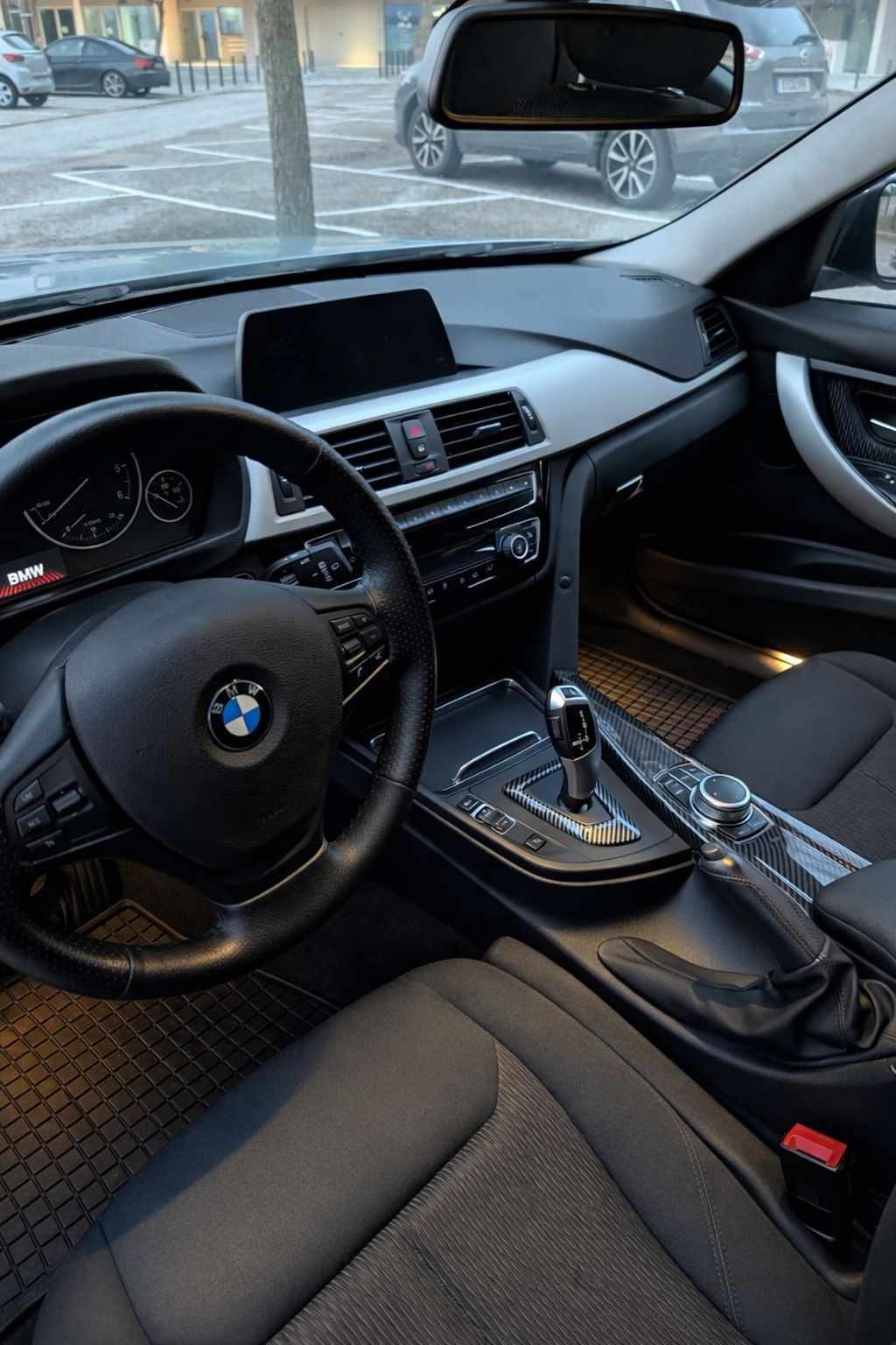bmw-serie-3-318d-2-0-2019-diesel-1995cc