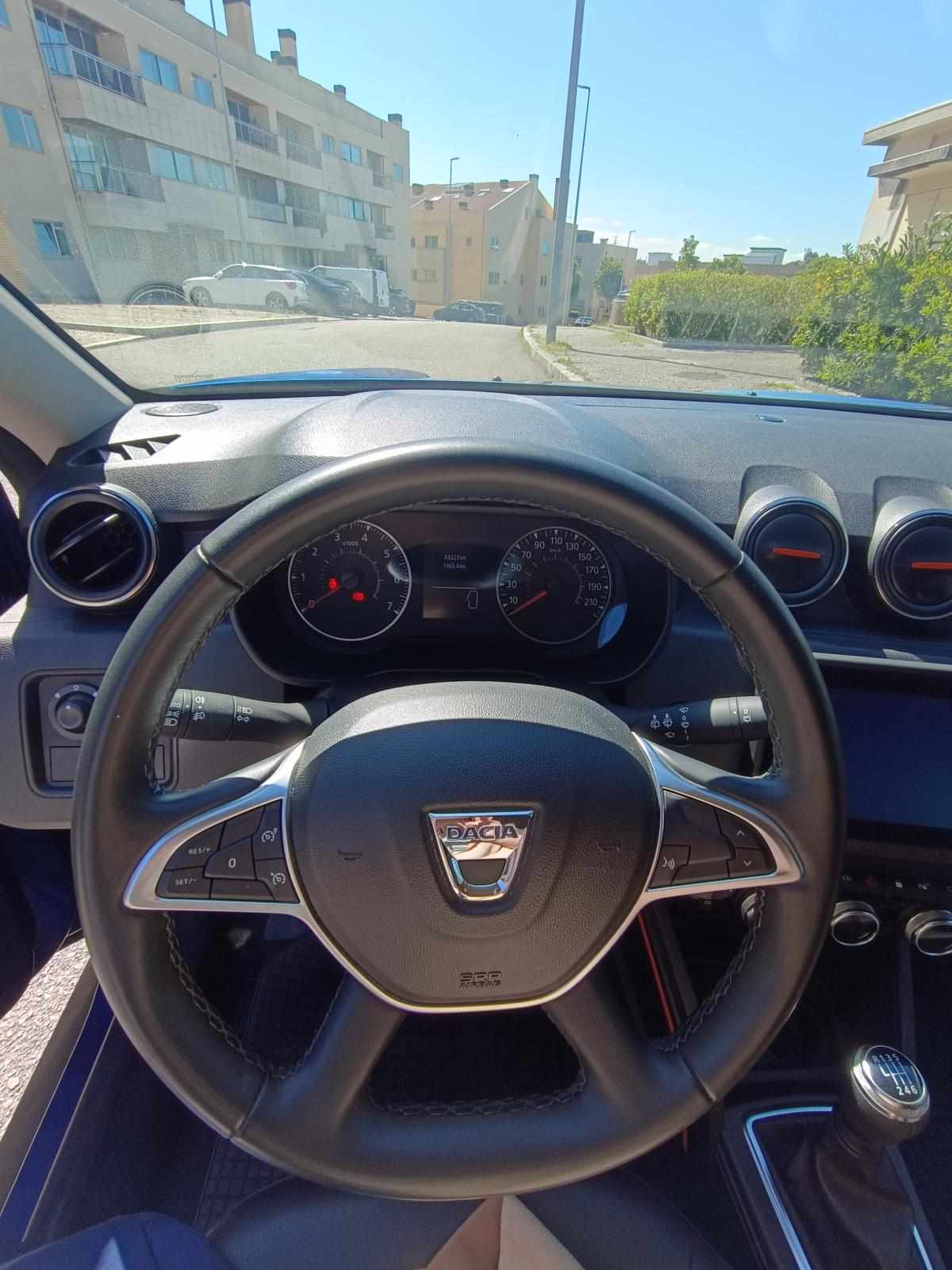 dacia-duster-1-0-tce-2022-gasolina-999cc