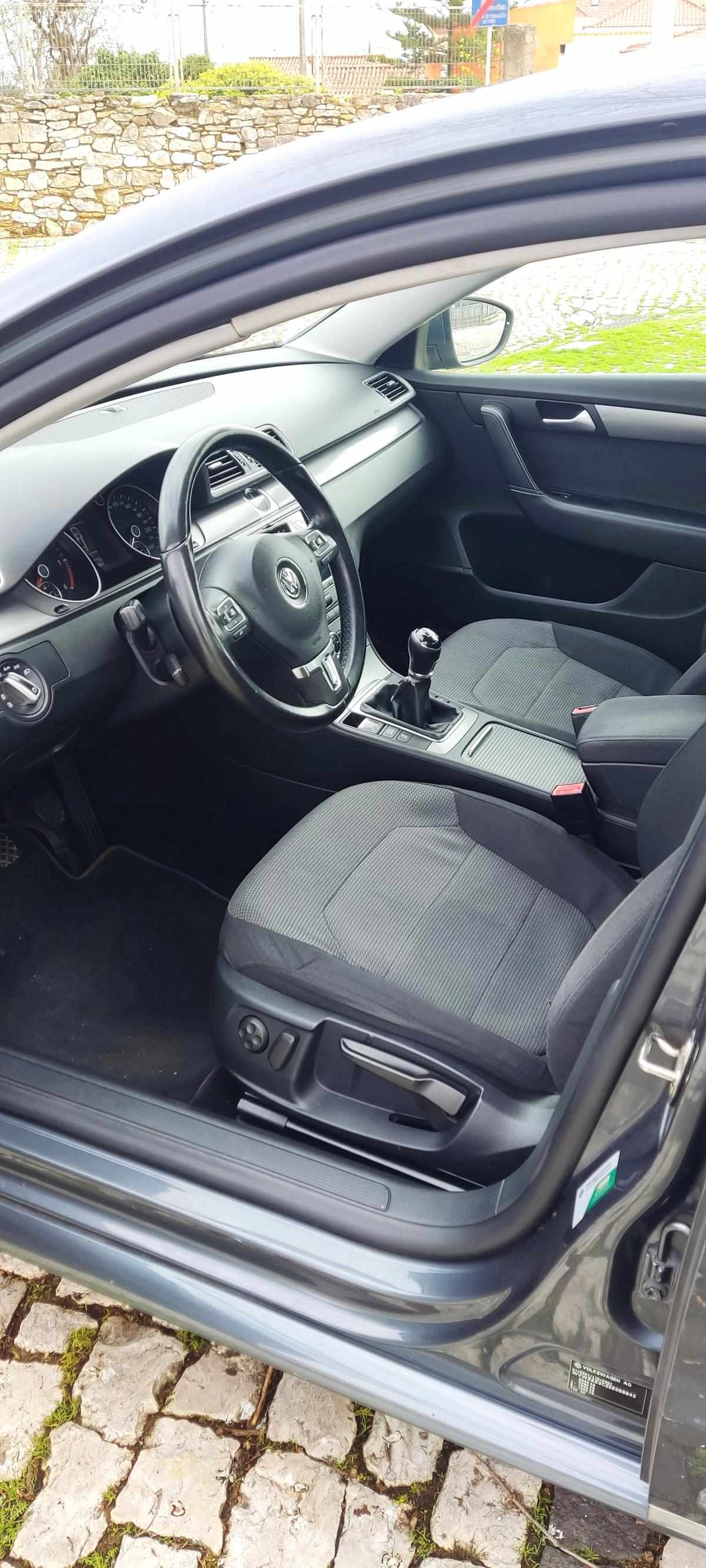 volkswagen-passat-1-6-tdi-bluemotion-2013-diesel-1598cc