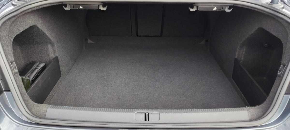 volkswagen-passat-1-6-tdi-bluemotion-2013-diesel-1598cc