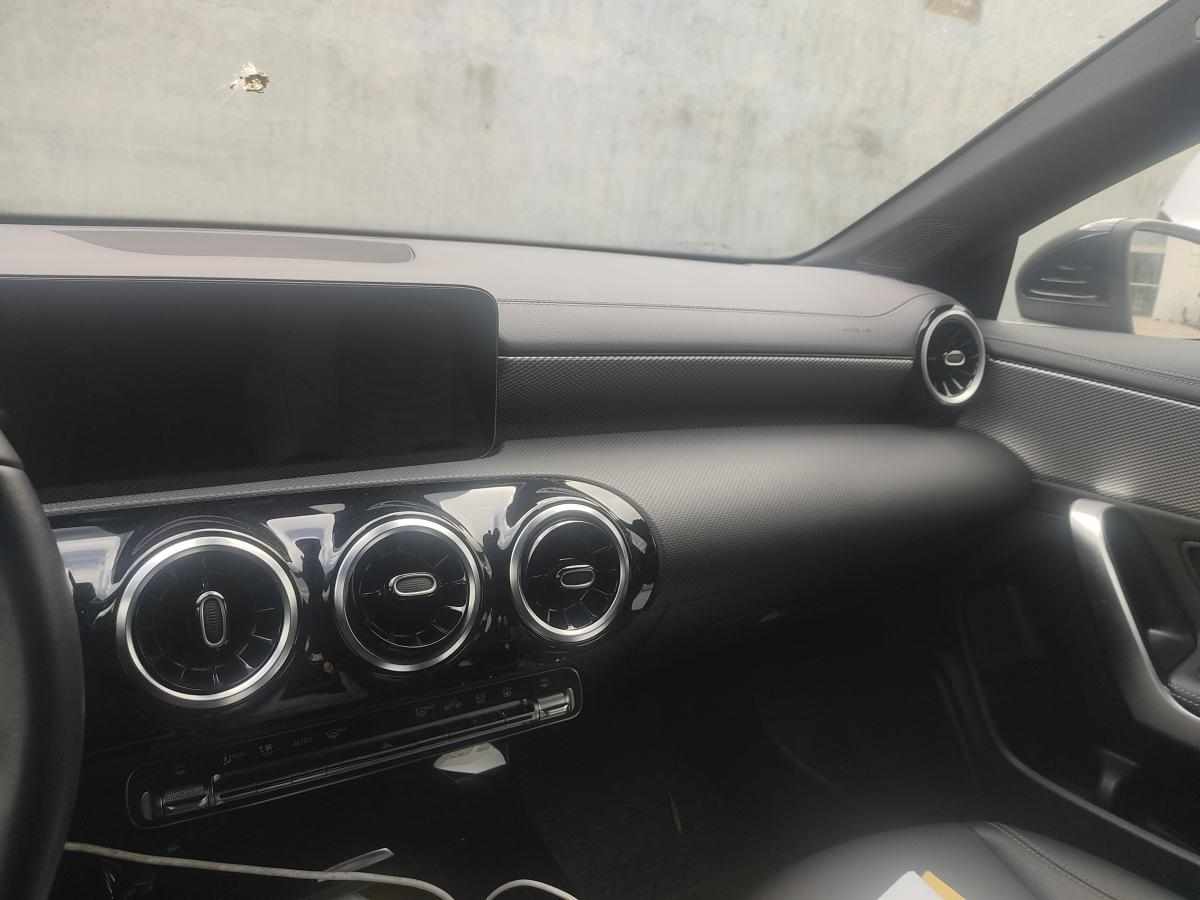 mercedes-benz-cla-250-e-2023-gasolina-1332cc