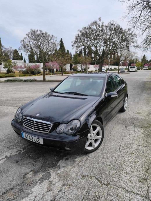 mercedes-benz-classe-c-c-200-cdi-2003-diesel-2148cc