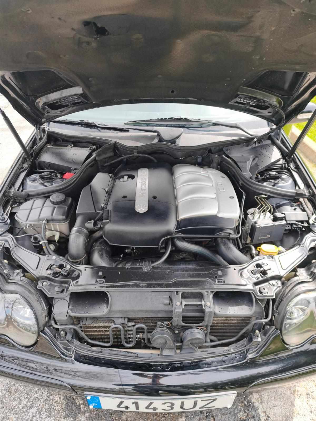 mercedes-benz-classe-c-c-200-cdi-2003-diesel-2148cc
