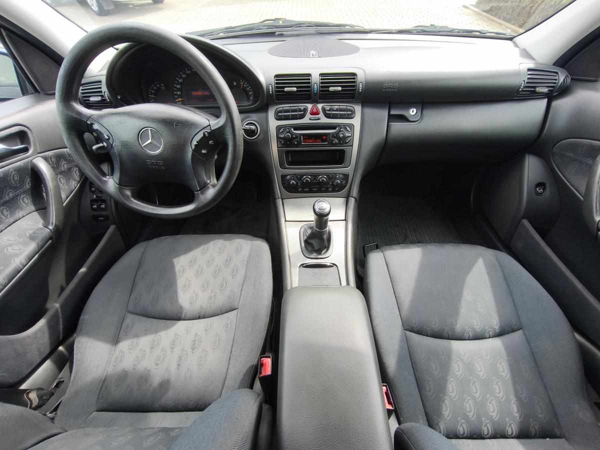 mercedes-benz-classe-c-c-200-cdi-2003-diesel-2148cc