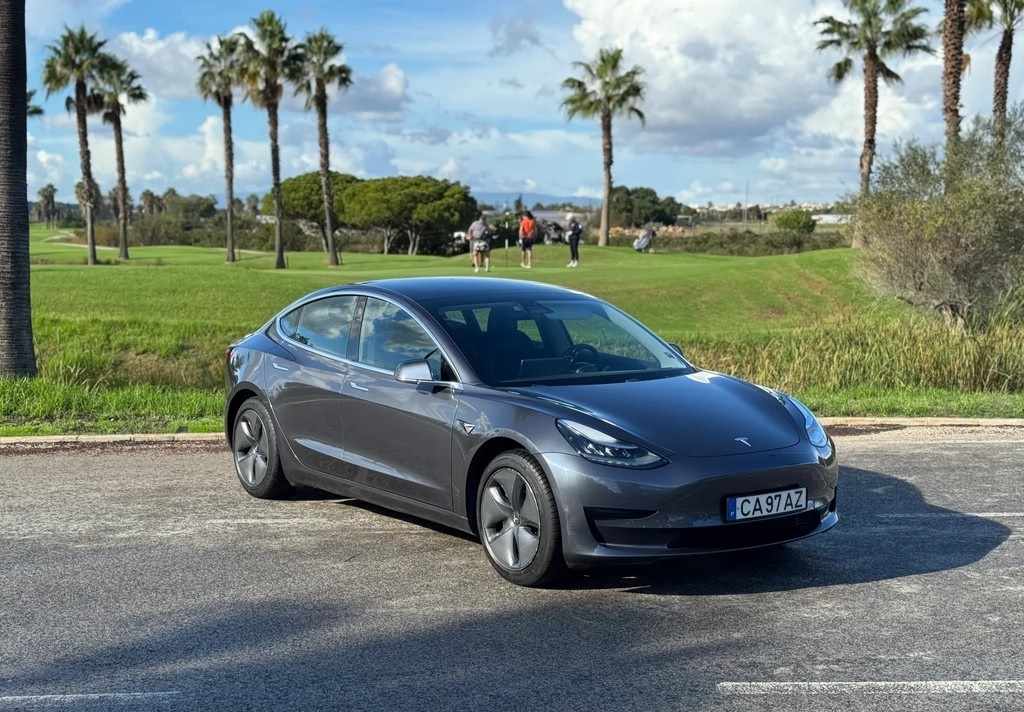 tesla-model-3-2020-eletrico