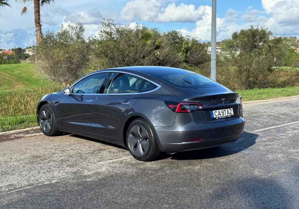 tesla-model-3-2020-eletrico