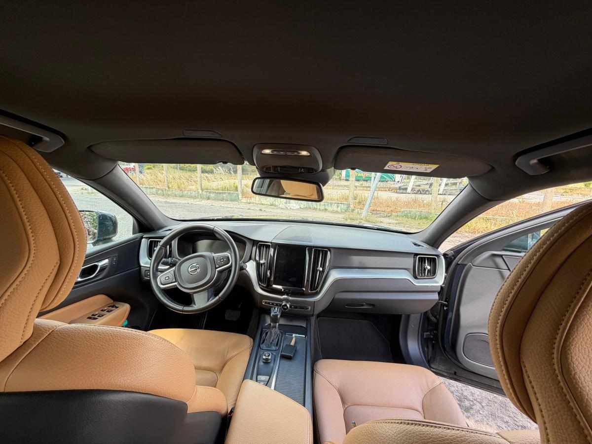 volvo-xc60-2-0-d4-2018-diesel-1969cc