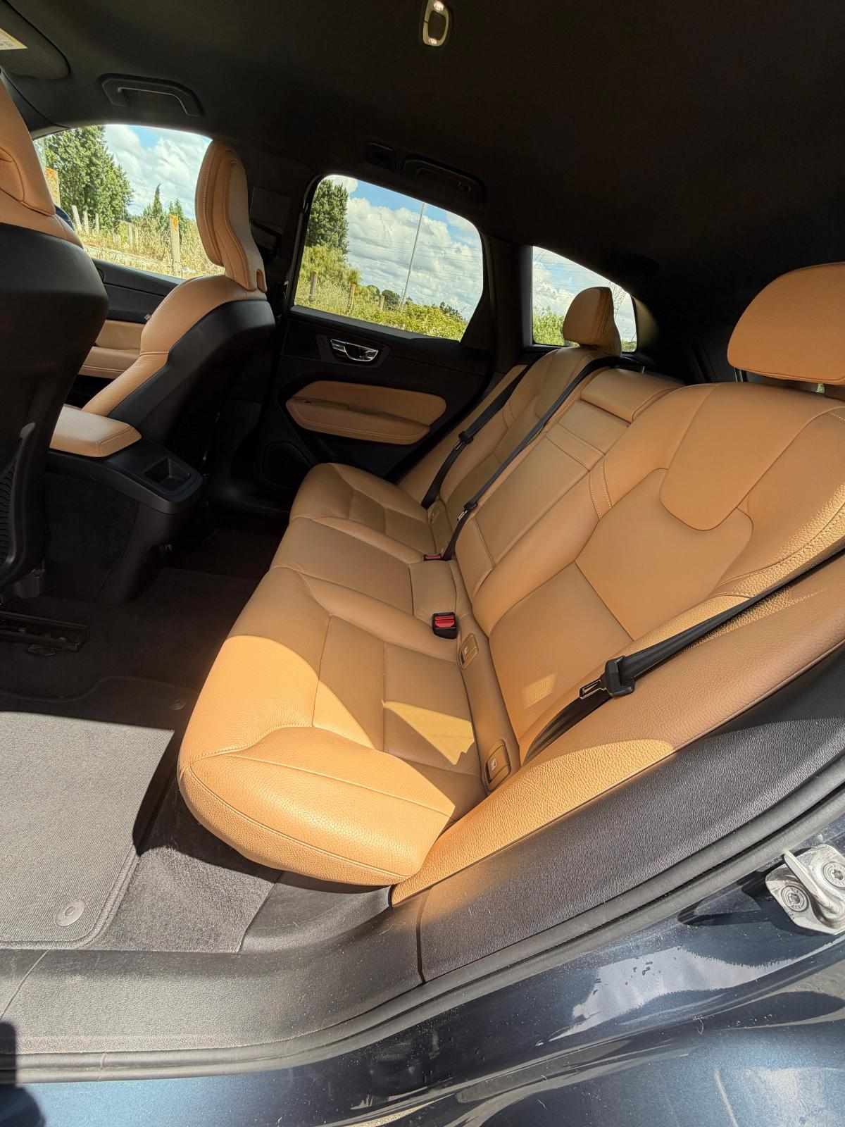 volvo-xc60-2-0-d4-2018-diesel-1969cc