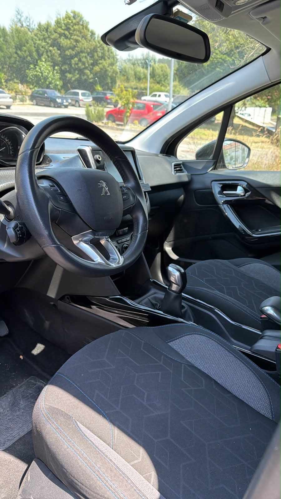 peugeot-2008-1-2-puretech-2019-gasolina-1199cc