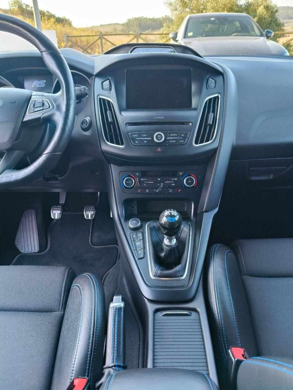 ford-focus-rs-2-3-ecoboost-awd-2018-gasolina-2261cc