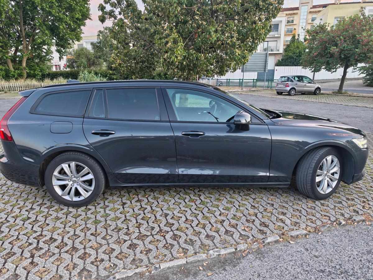 volvo-v60-2-0-d3-2018-diesel-1969cc