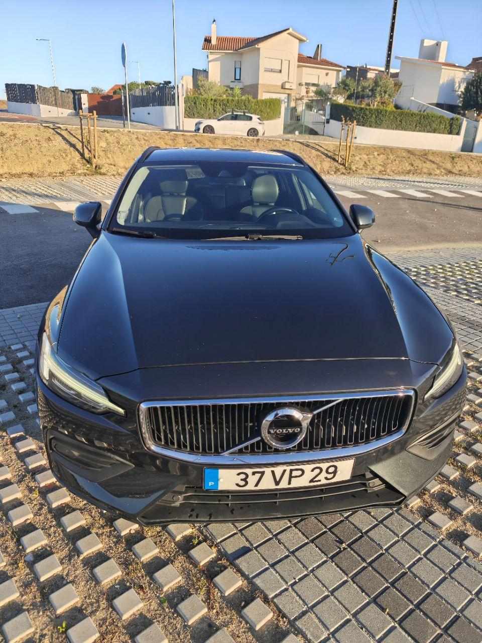volvo-v60-2-0-d3-2018-diesel-1969cc