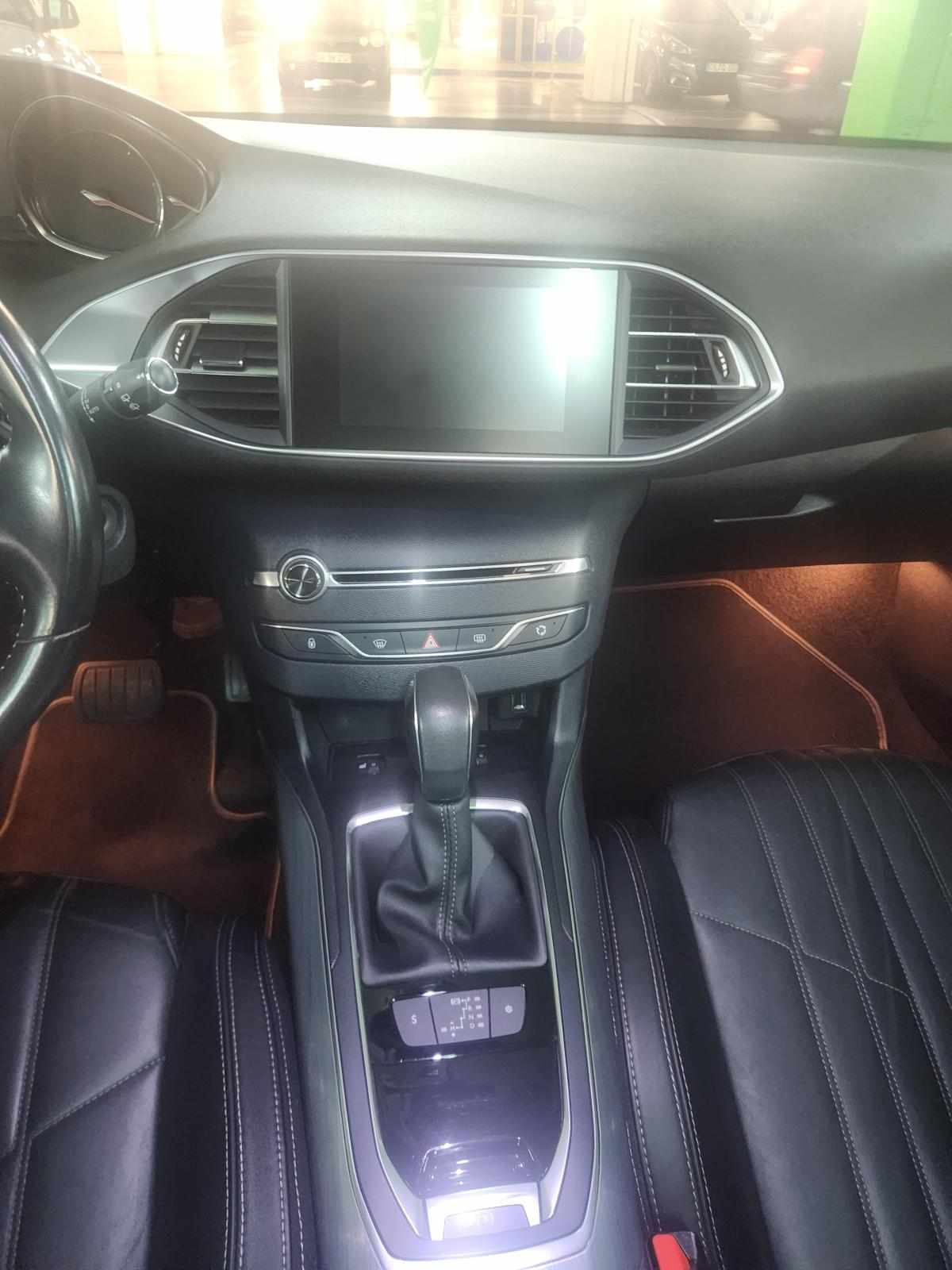 peugeot-308-sw-1-6-hdi-2019-diesel-1560cc