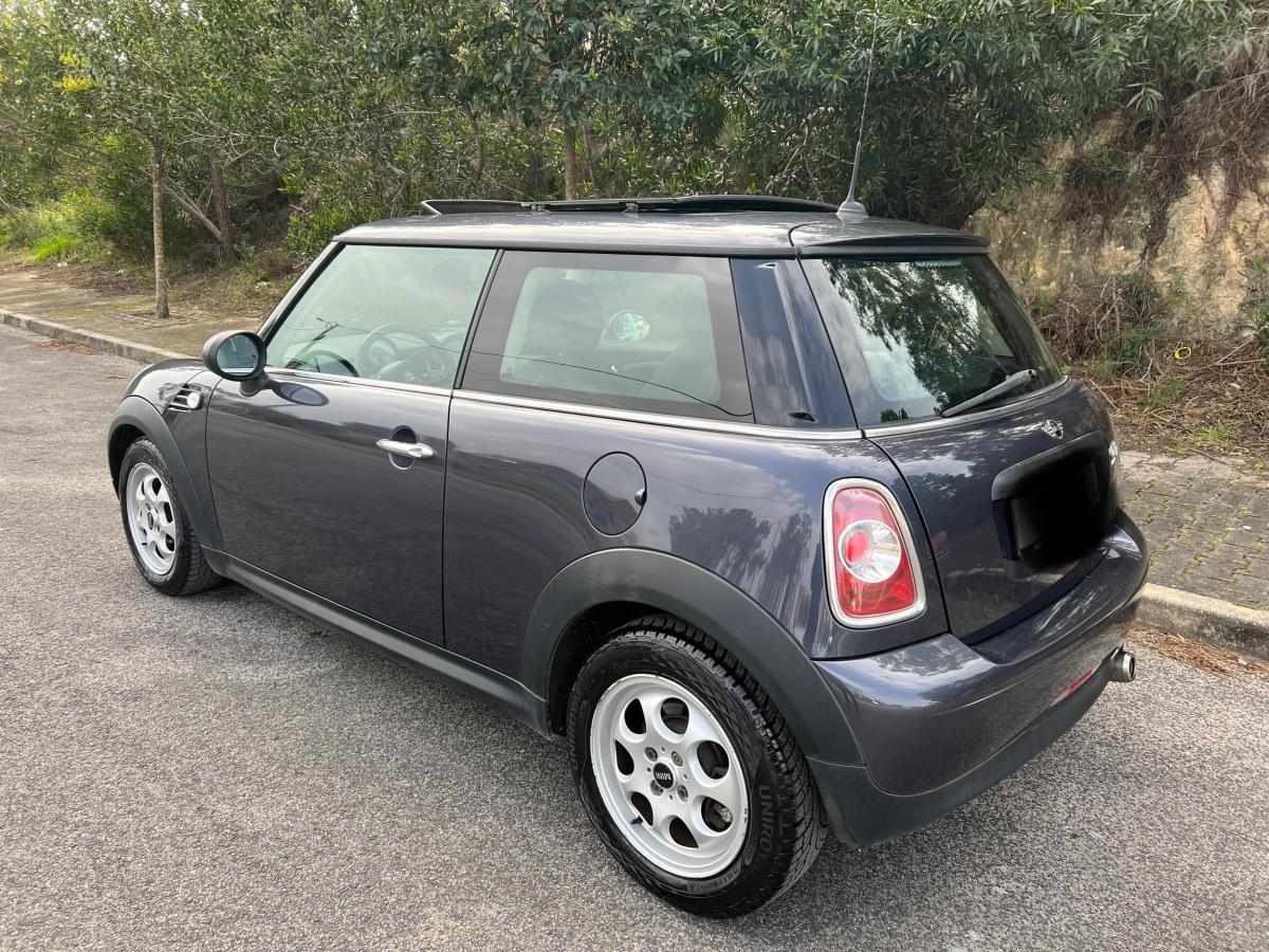mini-hatch-d-2-0-2011-diesel-1598cc