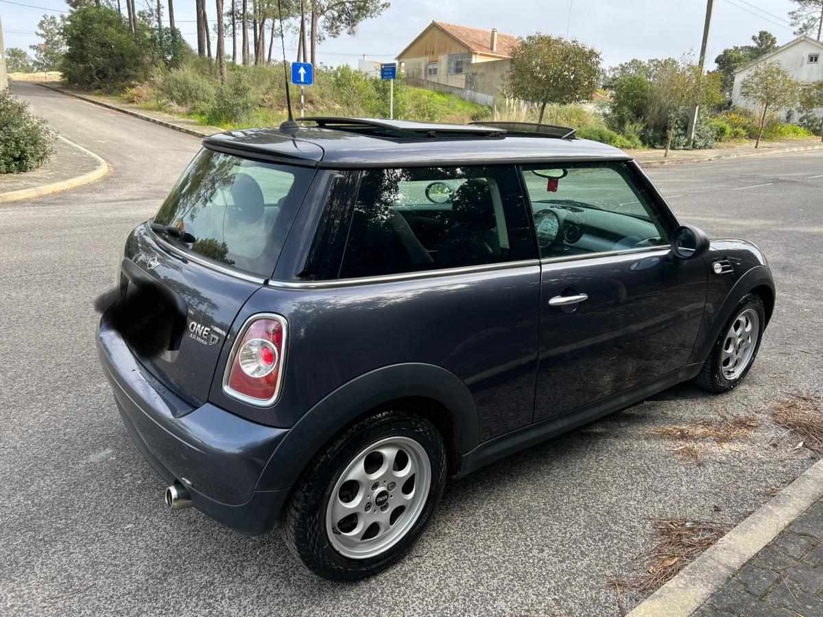 mini-hatch-d-2-0-2011-diesel-1598cc
