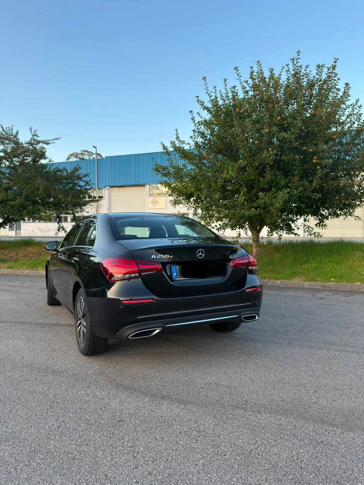 mercedes-benz-classe-a-a-250-e-2022-gasolina-1332cc