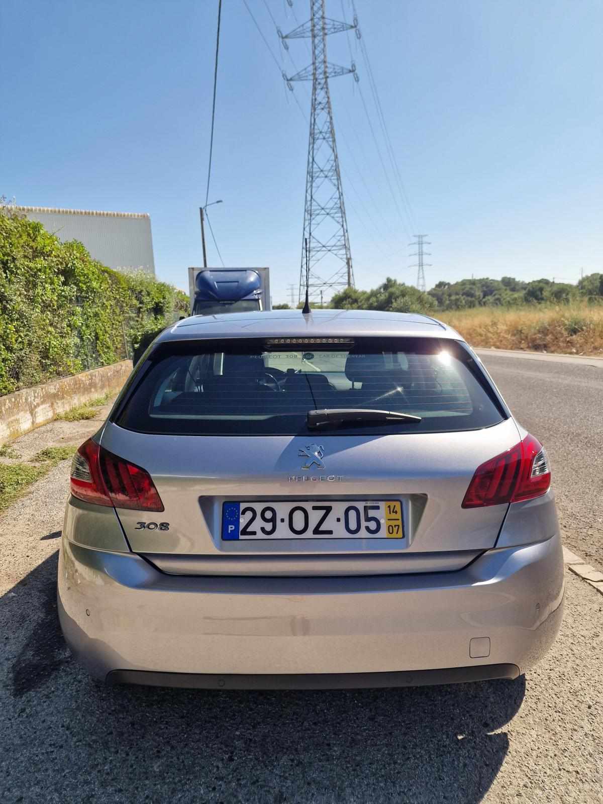 peugeot-308-1-6-hdi-fap-2014-diesel-1560cc
