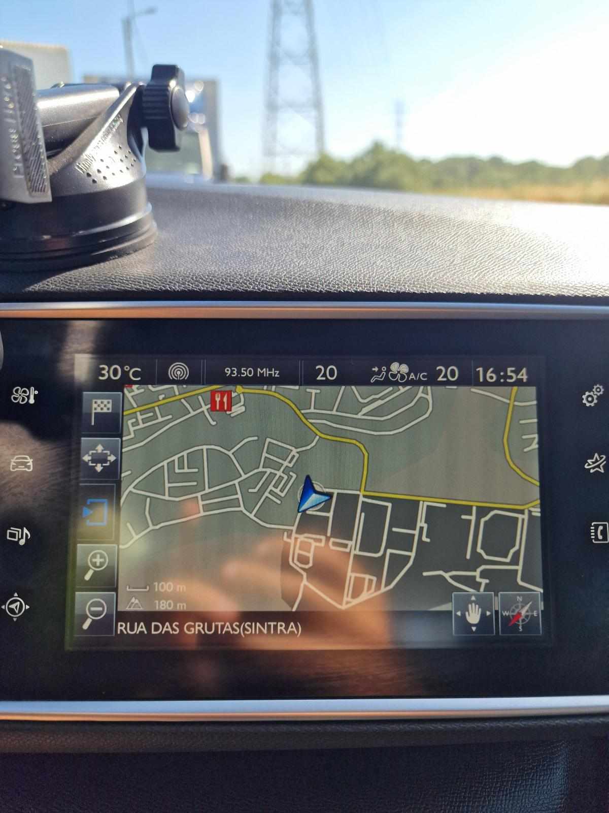 peugeot-308-1-6-hdi-fap-2014-diesel-1560cc