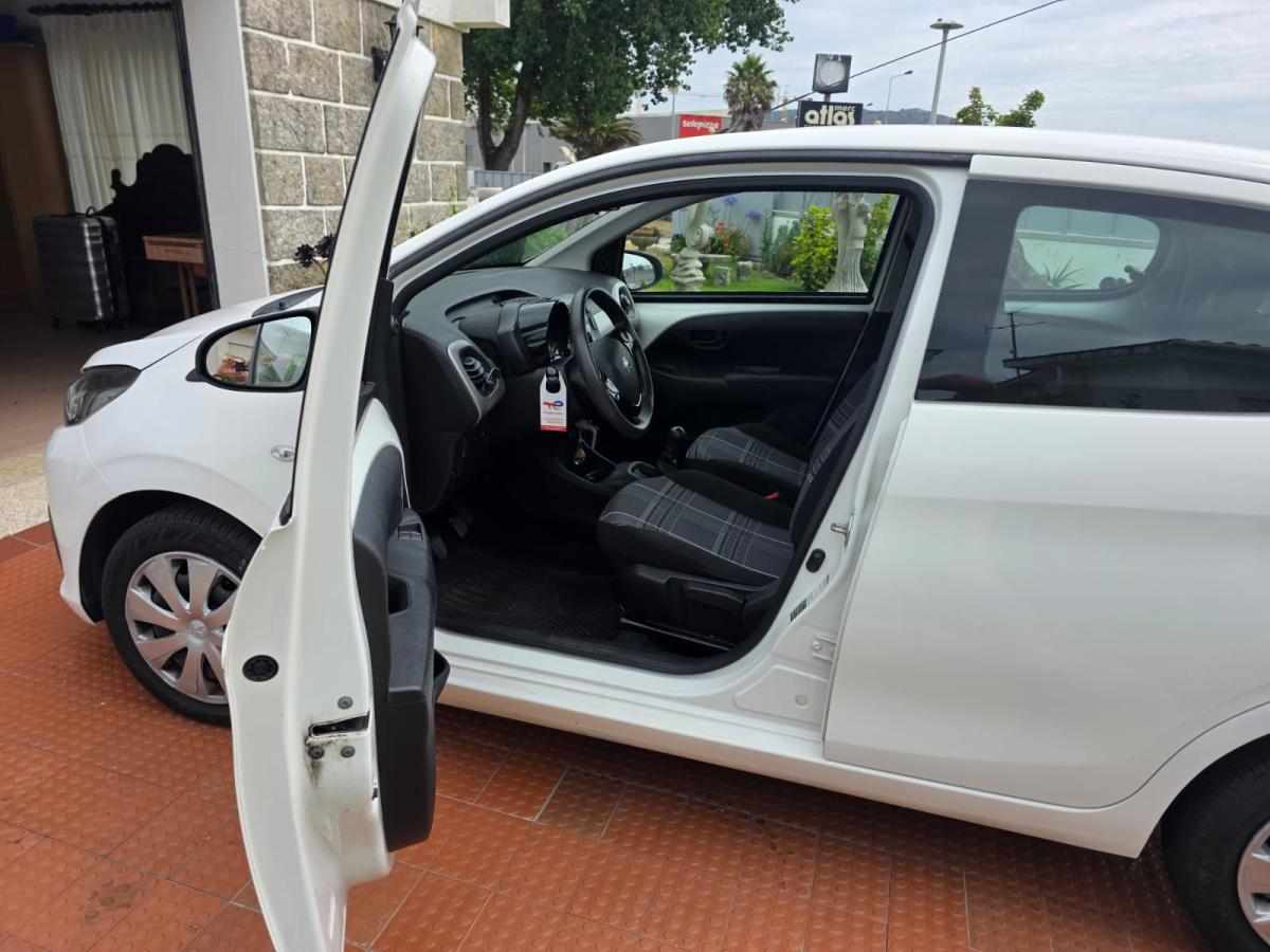 peugeot-108-1-0-vti-2017-gasolina-998cc