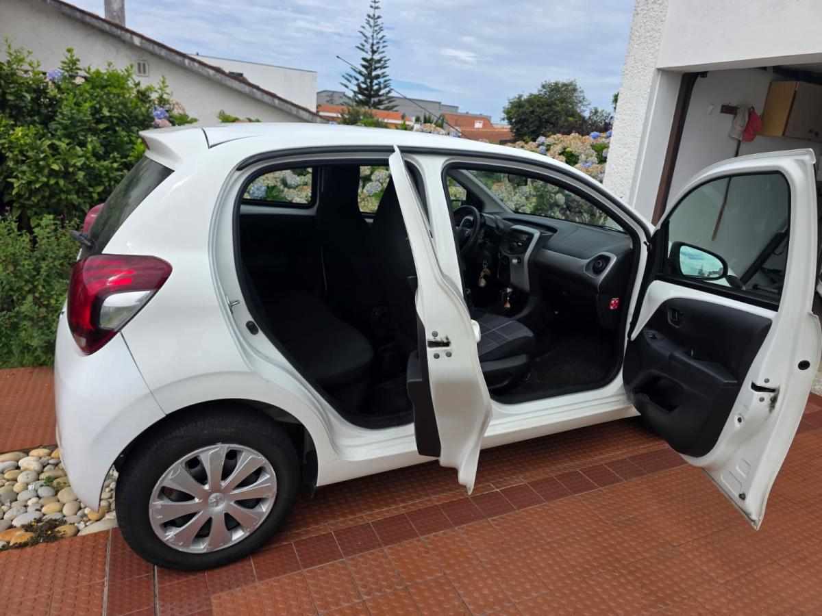peugeot-108-1-0-vti-2017-gasolina-998cc
