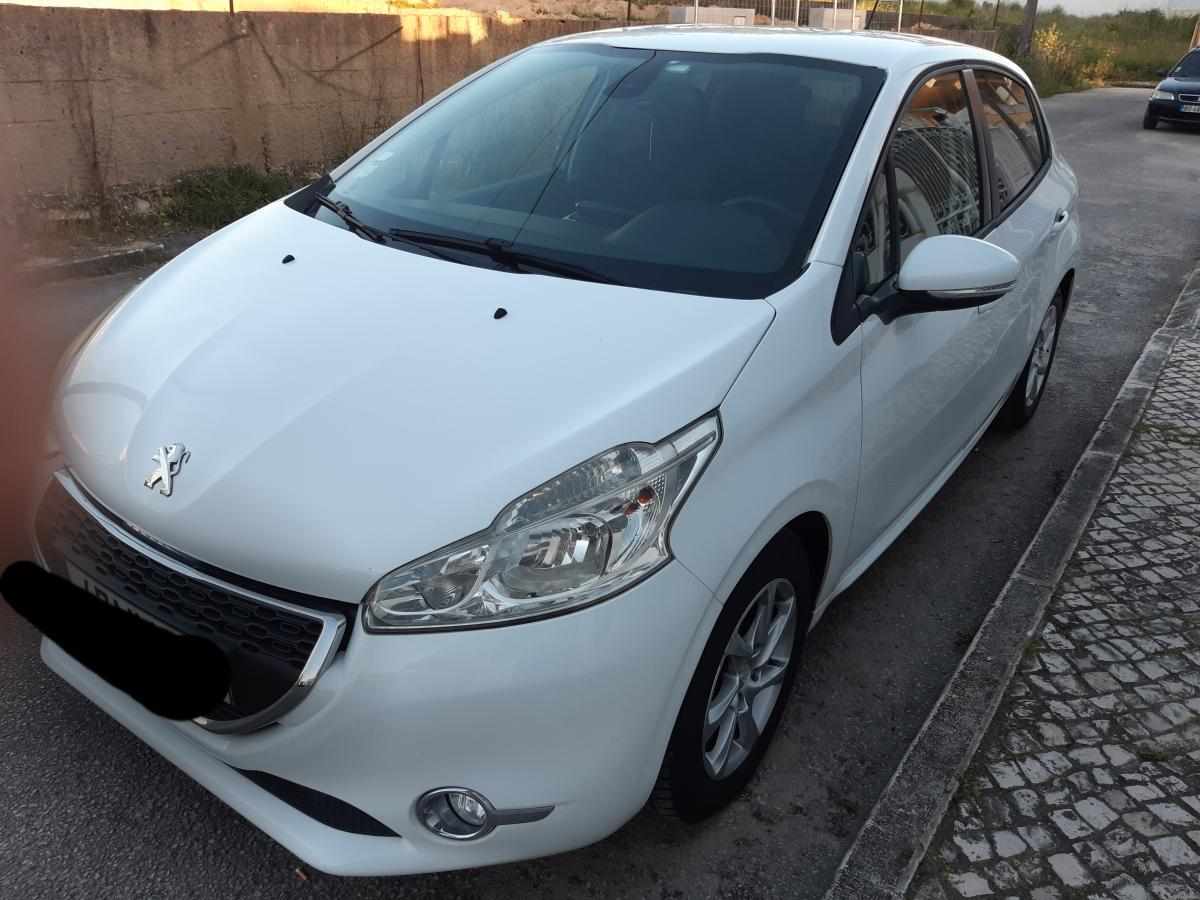peugeot-208-1-2-vti-2013-gasolina-1199cc