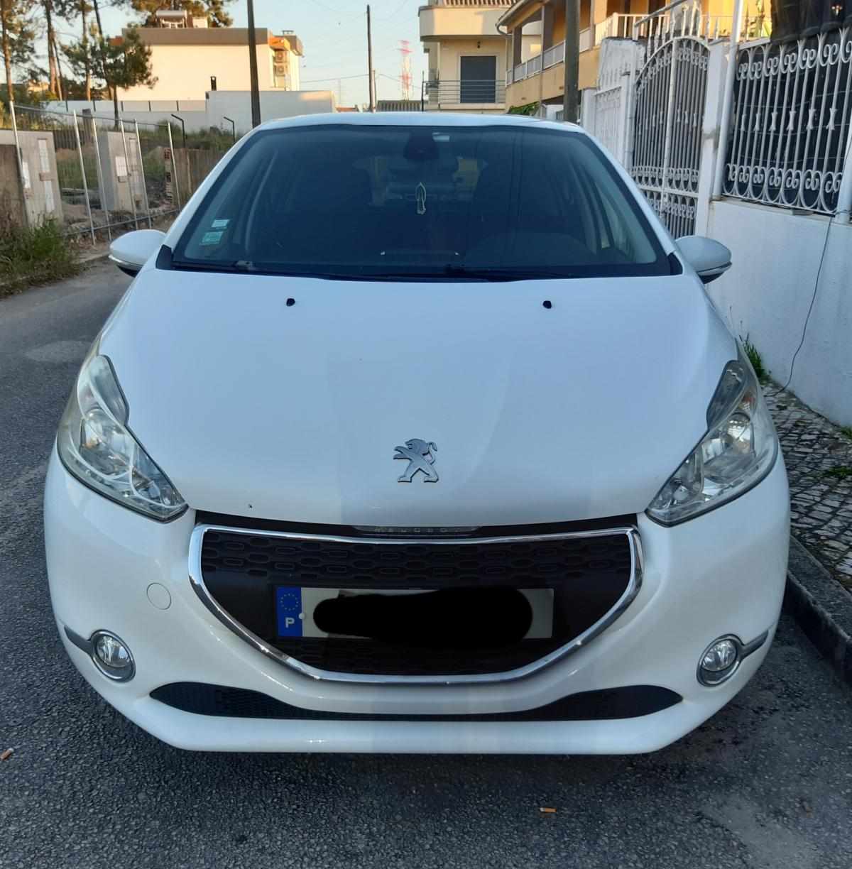 peugeot-208-1-2-vti-2013-gasolina-1199cc