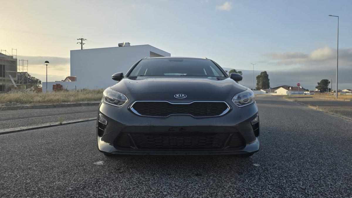 kia-ceed-1-6-crdi-2019-diesel-1598cc