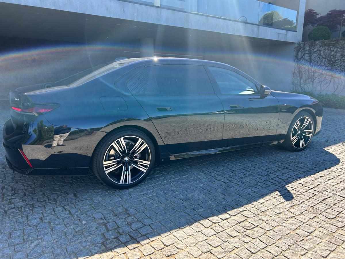 bmw-serie-7-740d-xdrive-mild-hybrid-2024-diesel-2993cc