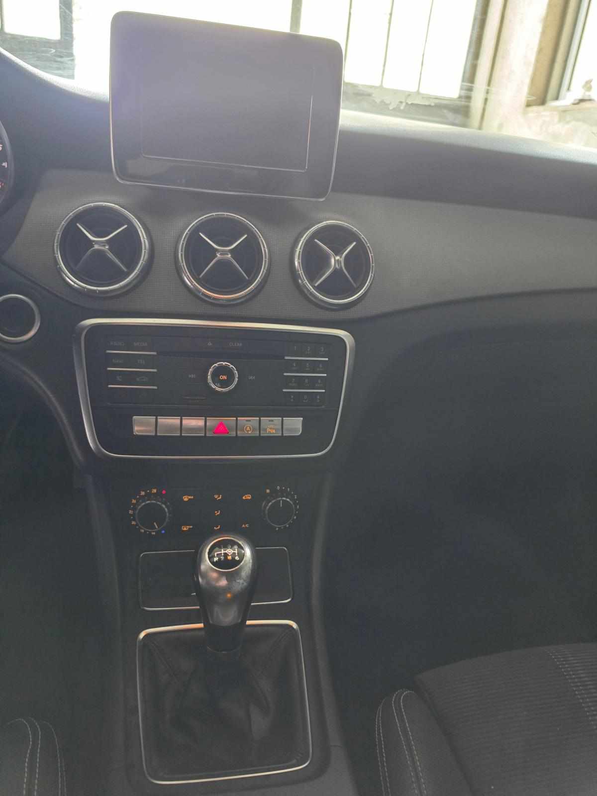 mercedes-benz-cla-180-d-blueefficiency-2017-diesel-1461cc