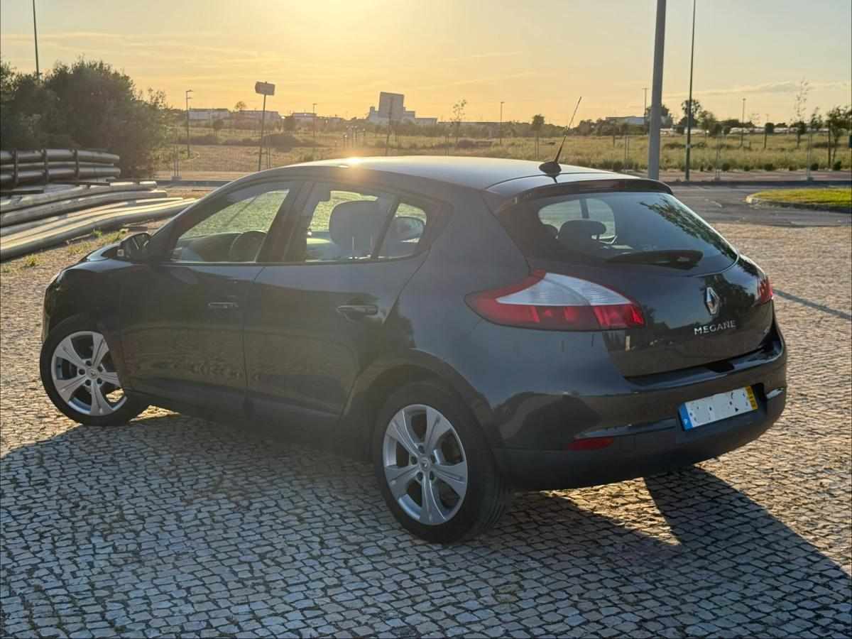 renault-megane-1-5-dci-2010-diesel-1461cc