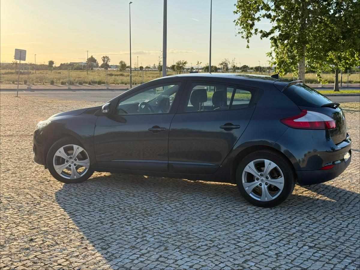 renault-megane-1-5-dci-2010-diesel-1461cc